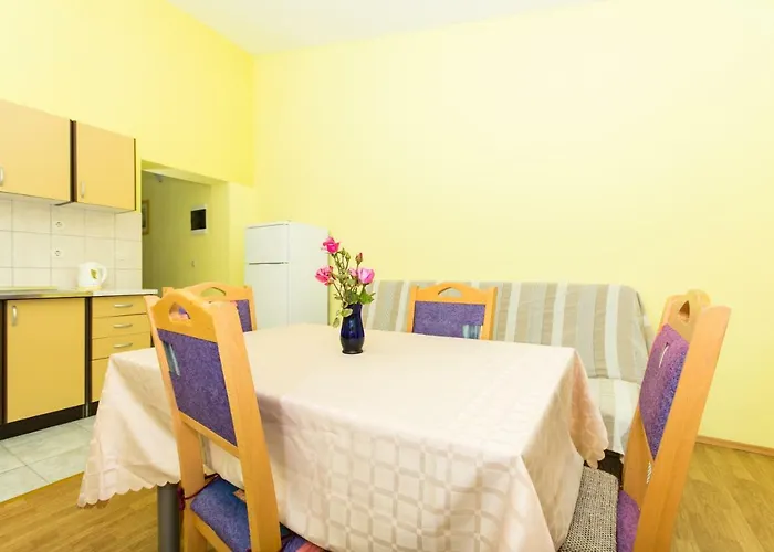 Apartment Petra *
